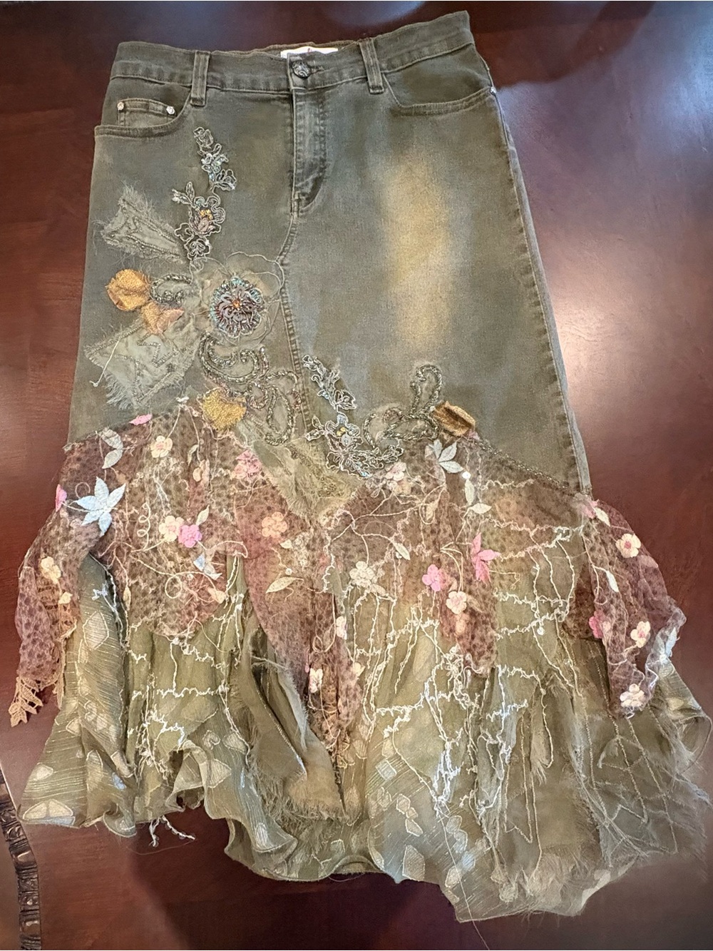 Embroidered Olive Green High-Low Skirt with Lace Ruffle